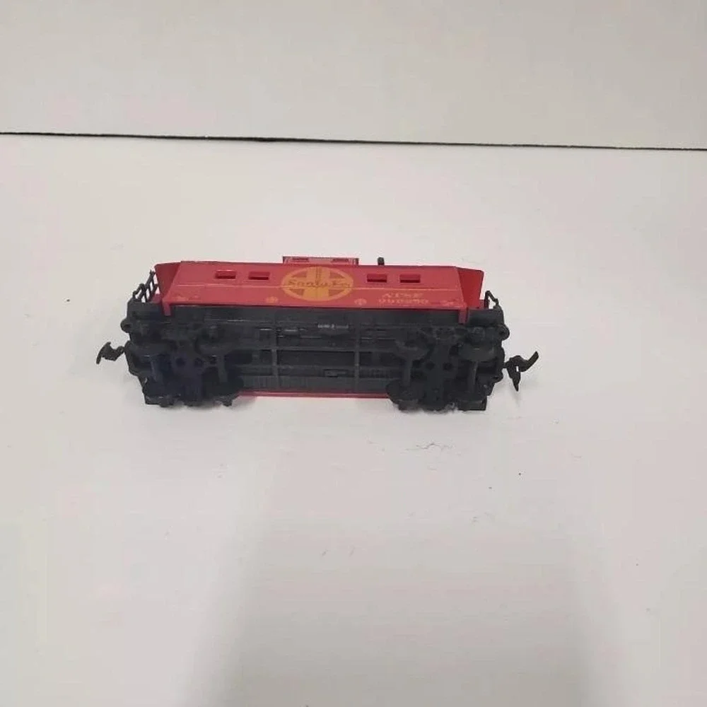 Life-Like Santa Fe ATSF Four Window Caboose HO Scale No Box